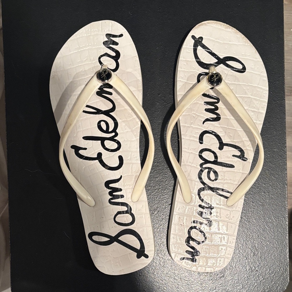 Sam Edelman Cream Croc-Embossed Flip Flops with Logo